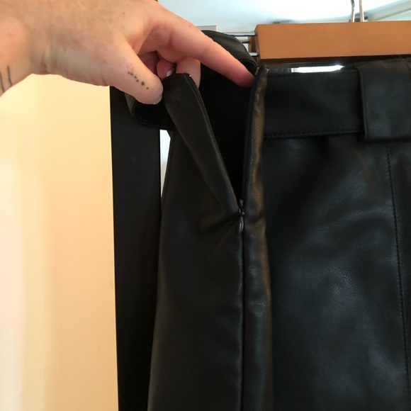 ASOS Design leather look midi skirt + western belt 🖤 black 🖤 US 10 & 12 - Picture 10 of 16